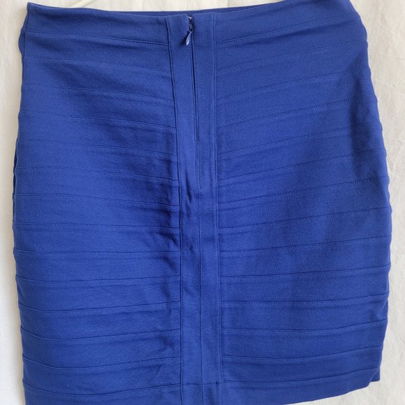 Express Studio Design Royal Blue Womens Skirt. Size 8 - Picture 2 of 4